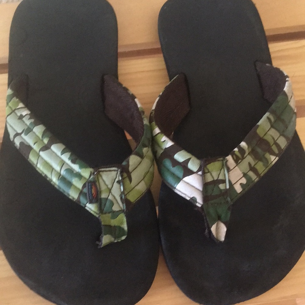 Boys rainbow sandals